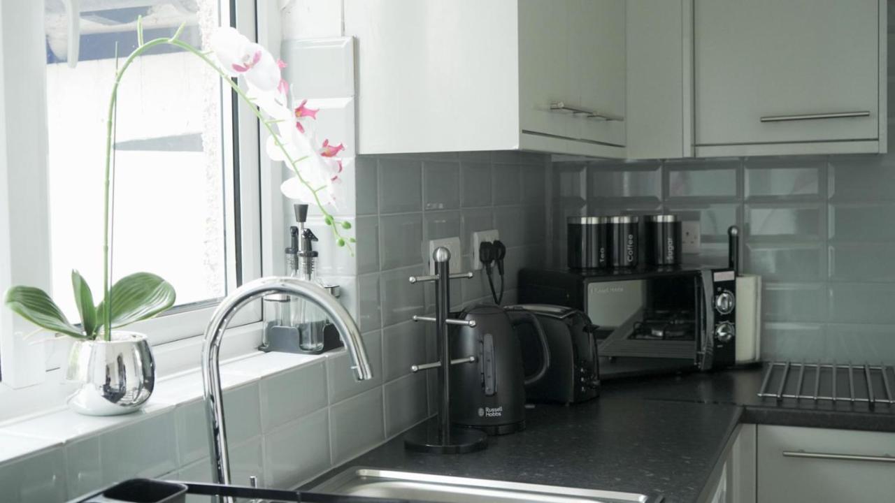 Jewel Of Barking London Villa Buitenkant foto